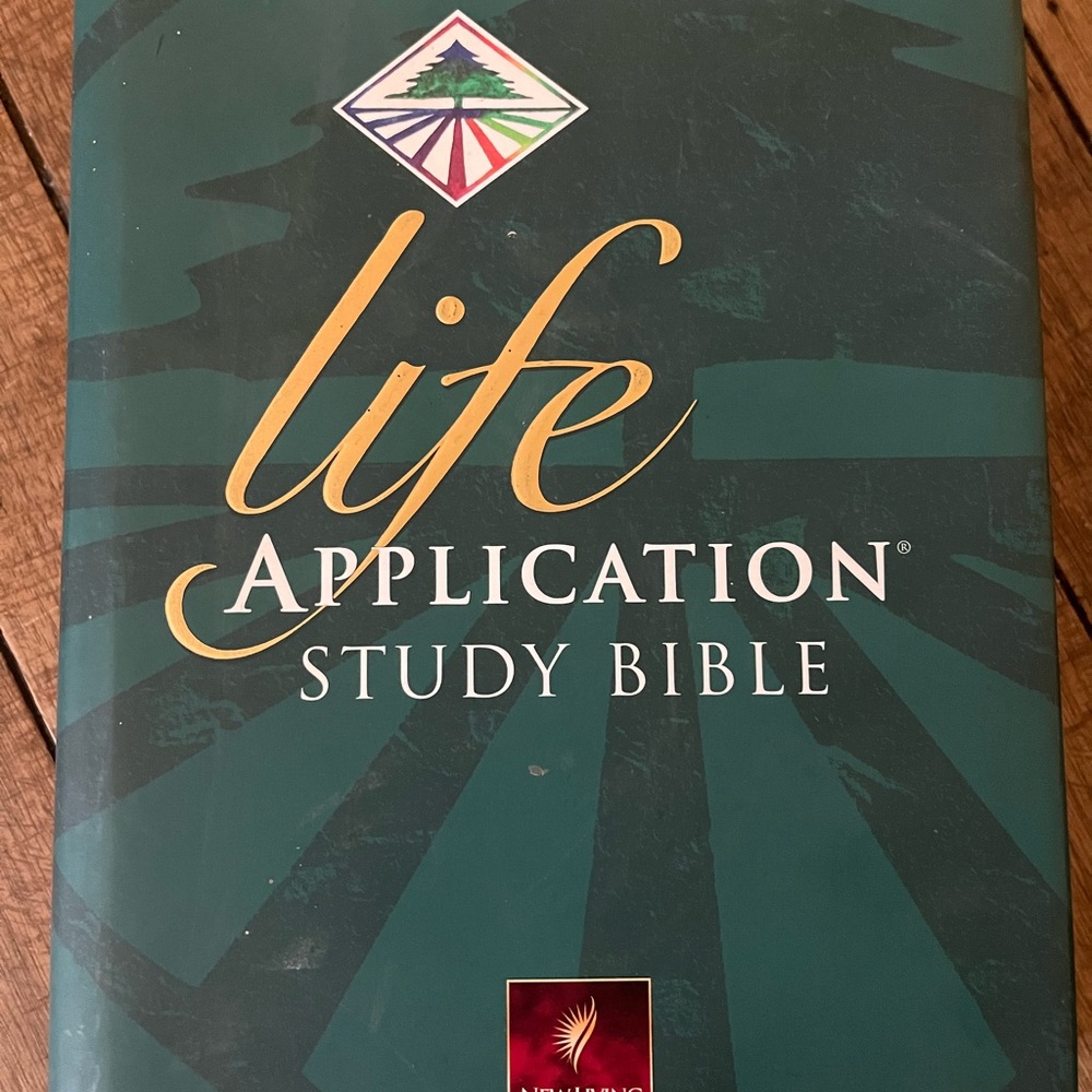 Life Application Study Bible by Tyndall House Publishers Staff (1996, Hardcover)